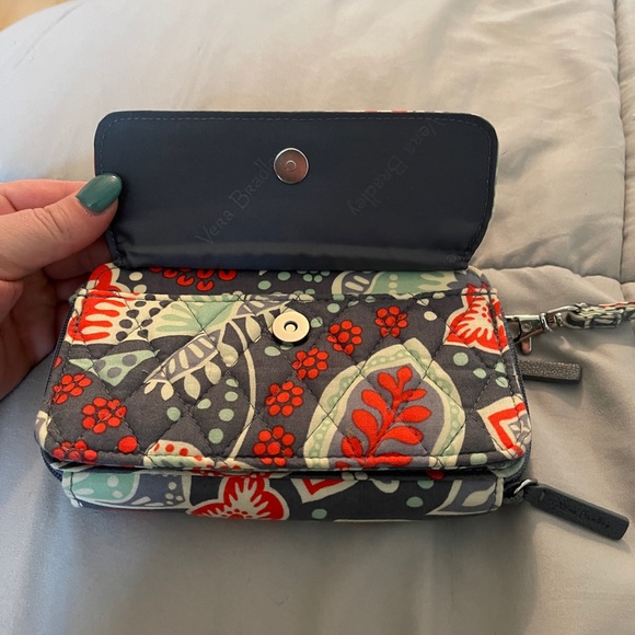 Vera Bradley wallet - Picture 2 of 5